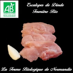 Savoureuses escalopes de dinde fermière bio, 300g, en direct du producteur, la ferme biologique de Normandie.