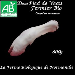 Délicieux pied de veau fermier bio, poids 600g environ, en direct du producteur, la ferme biologique de Normandie.
